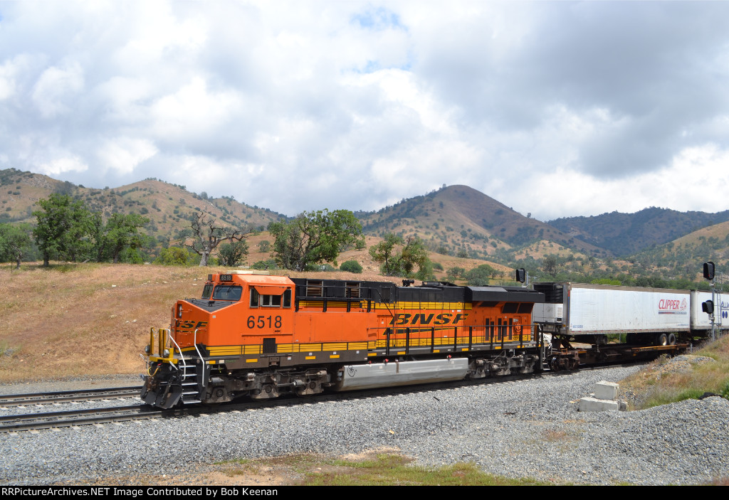 BNSF 6518